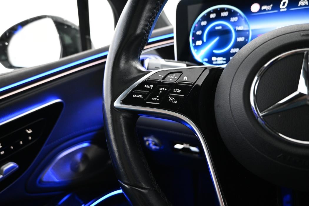 MERCEDES-BENZ EQS 2022