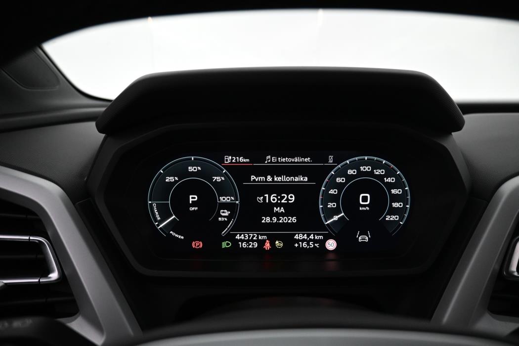 AUDI Q4 e-tron 2024