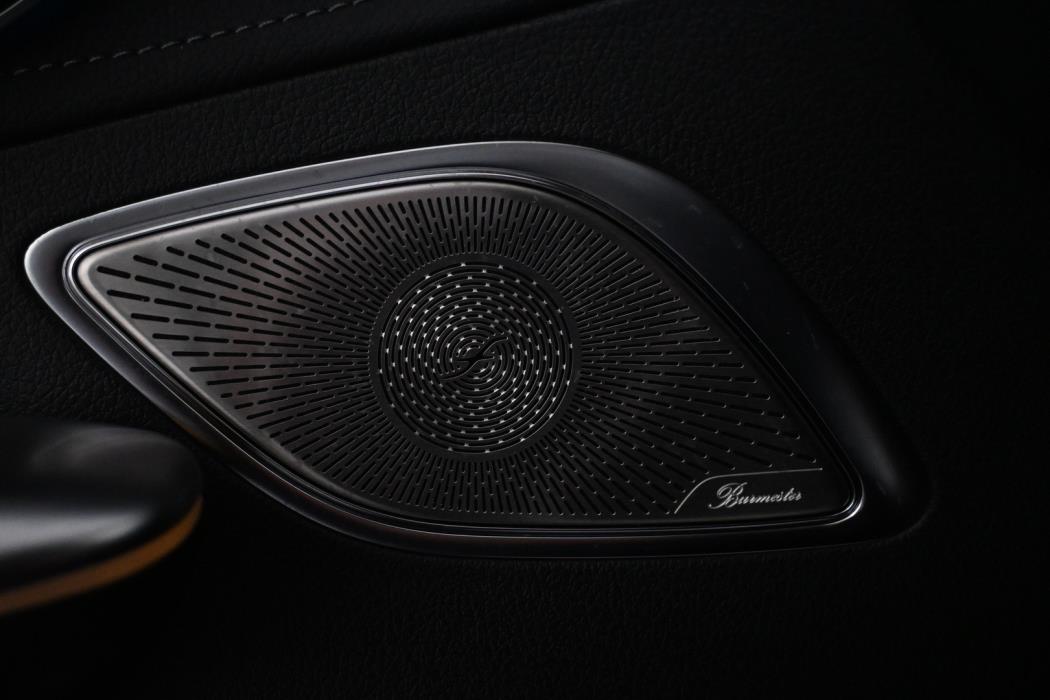 MERCEDES-BENZ EQE 2023