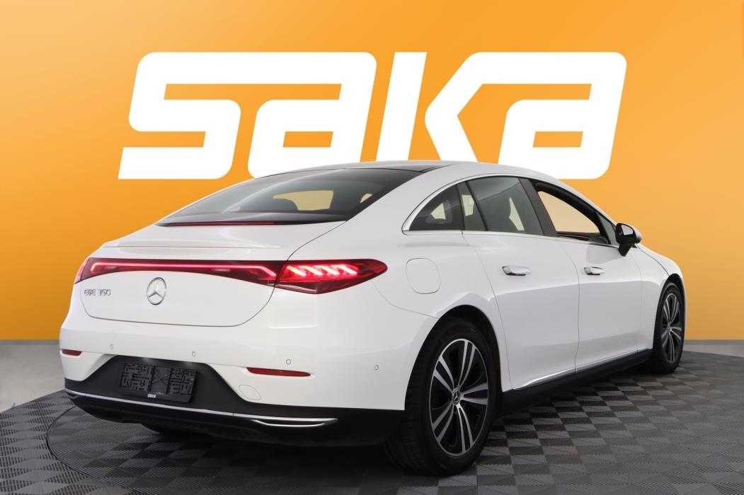 MERCEDES-BENZ EQE 2023