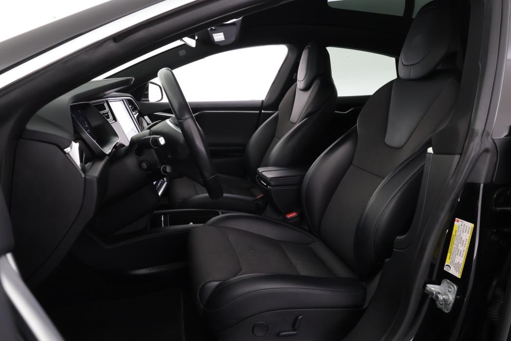 TESLA Model S 2017
