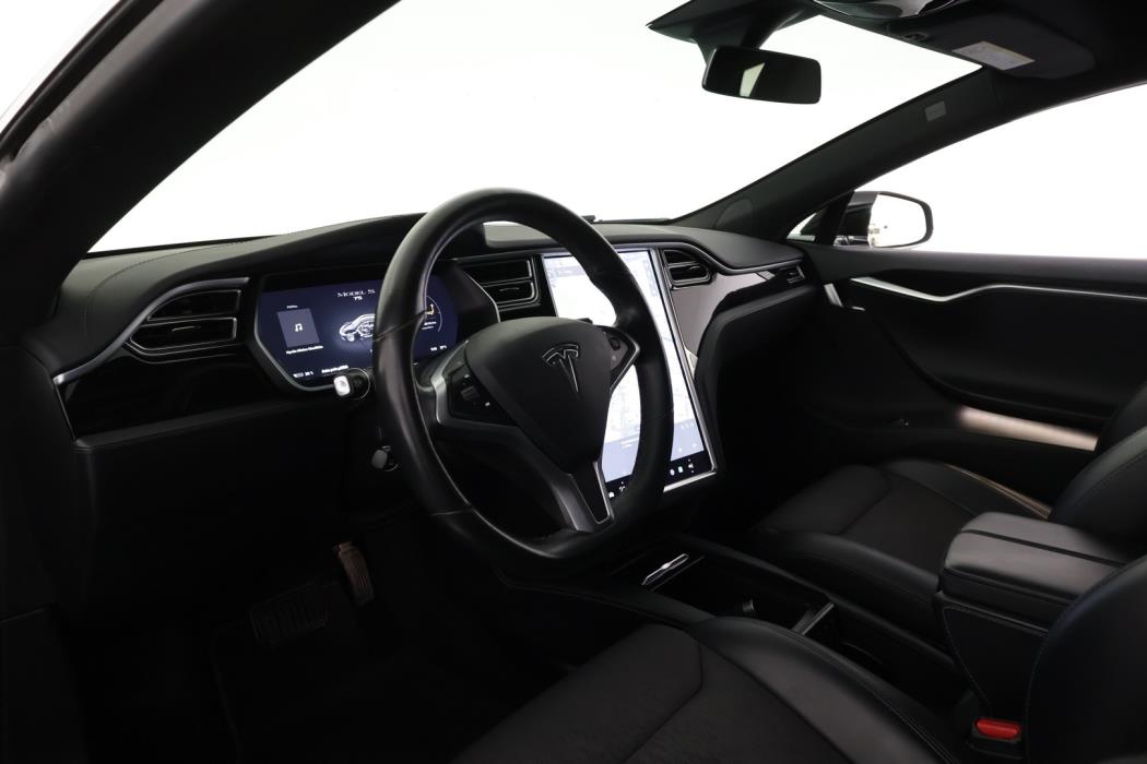 TESLA Model S 2017