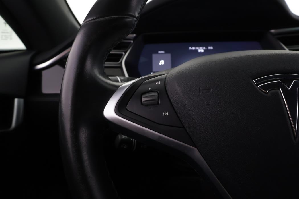 TESLA Model S 2017