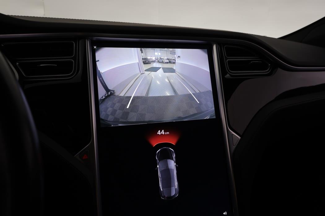 TESLA Model S 2017