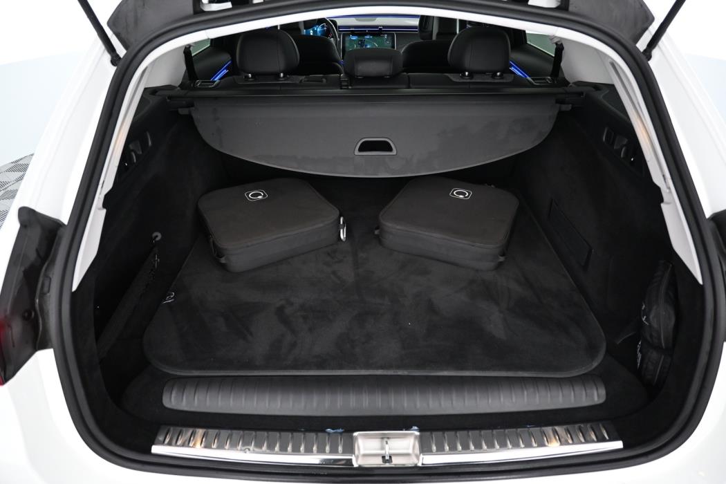 MERCEDES-BENZ E 2024