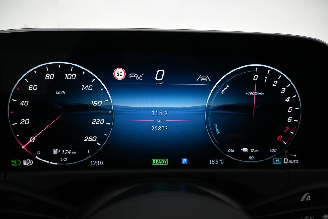 MERCEDES-BENZ E 2024