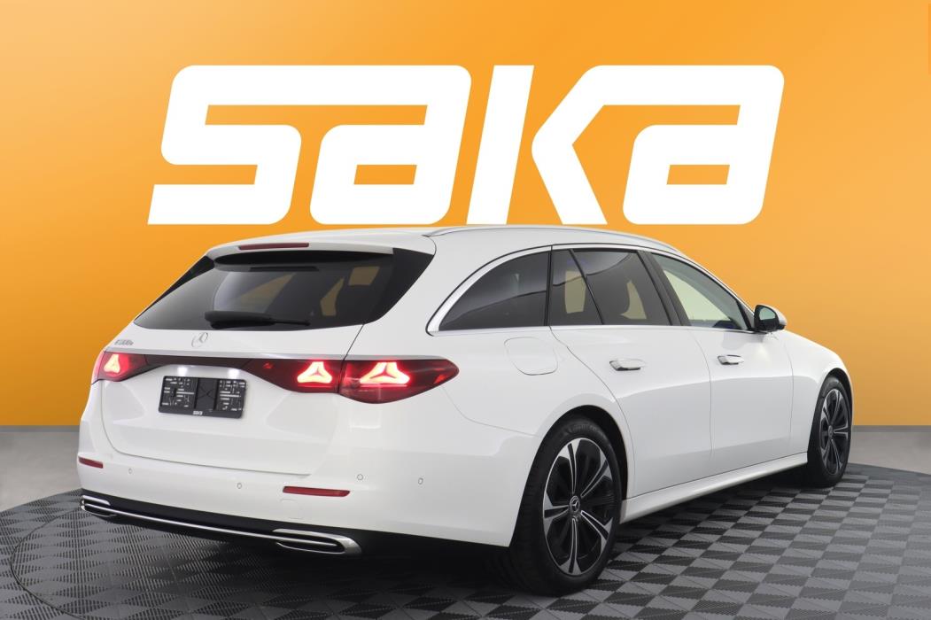 MERCEDES-BENZ E 2024