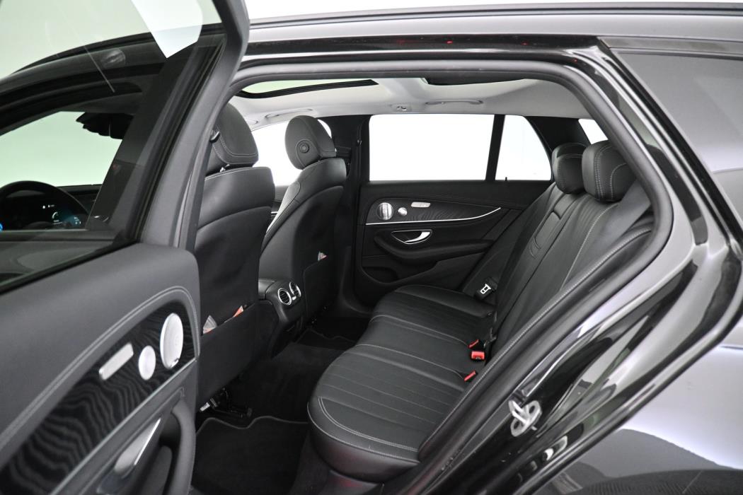 MERCEDES-BENZ E 2021