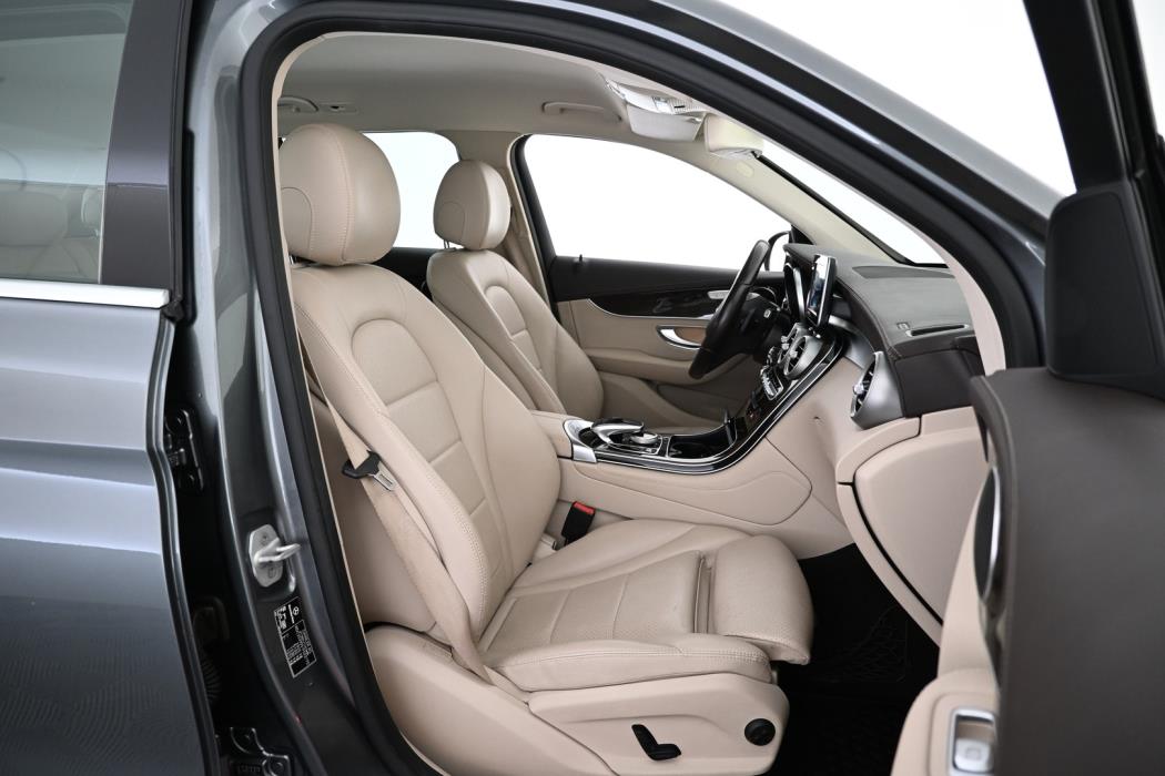 MERCEDES-BENZ GLC 2016