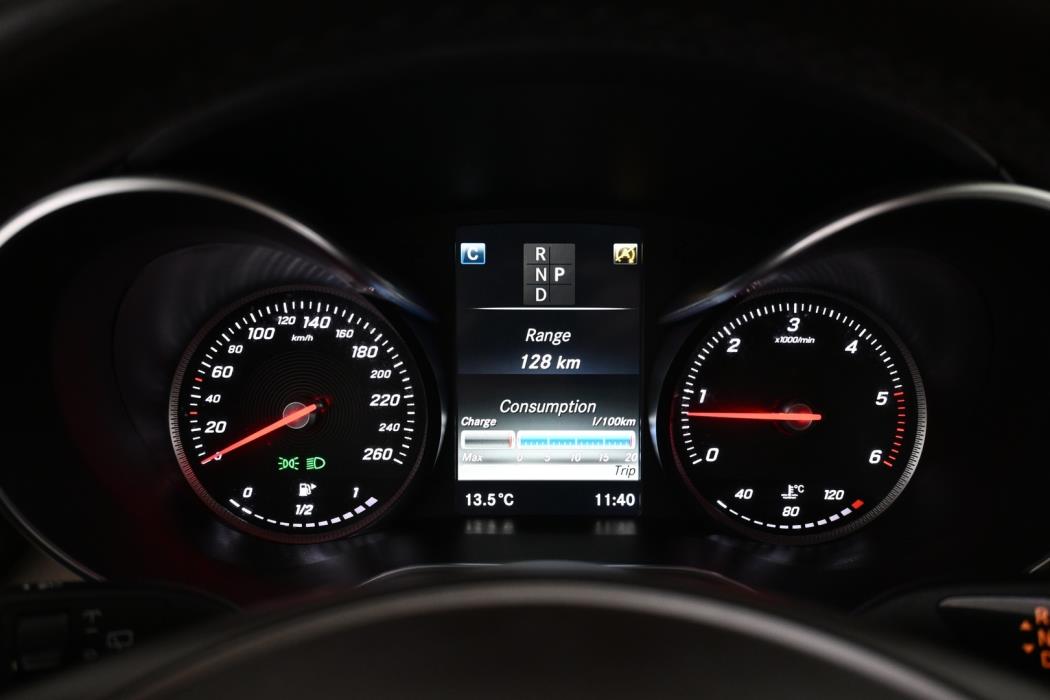 MERCEDES-BENZ GLC 2016