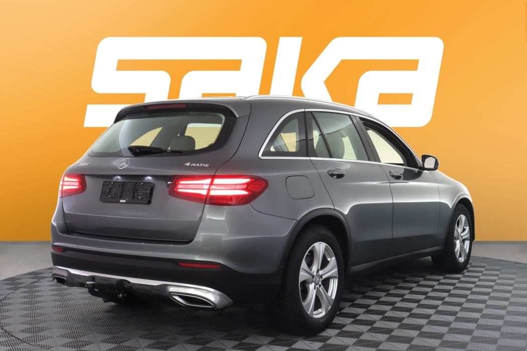 MERCEDES-BENZ GLC 2016