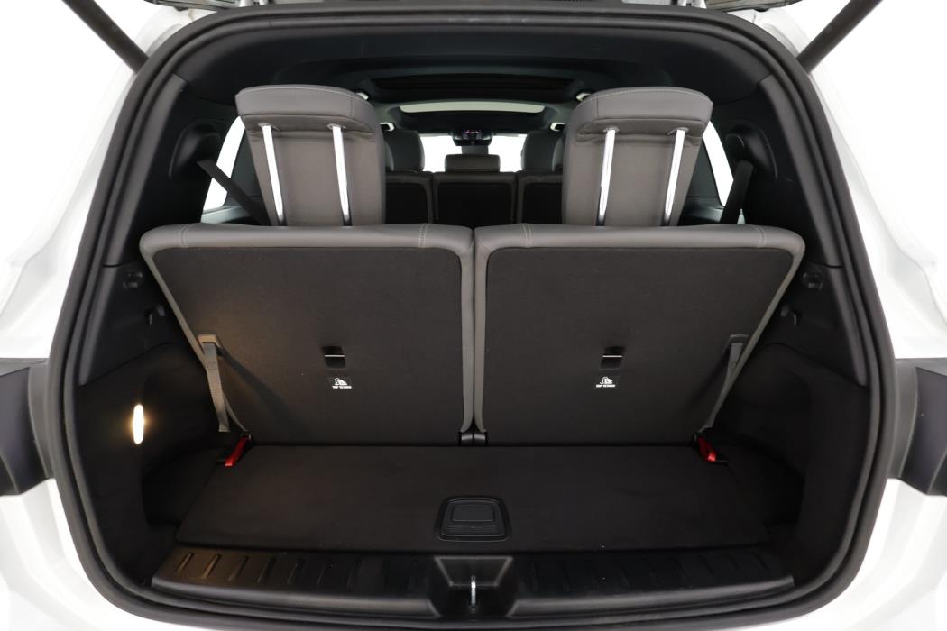 MERCEDES-BENZ EQB 2023