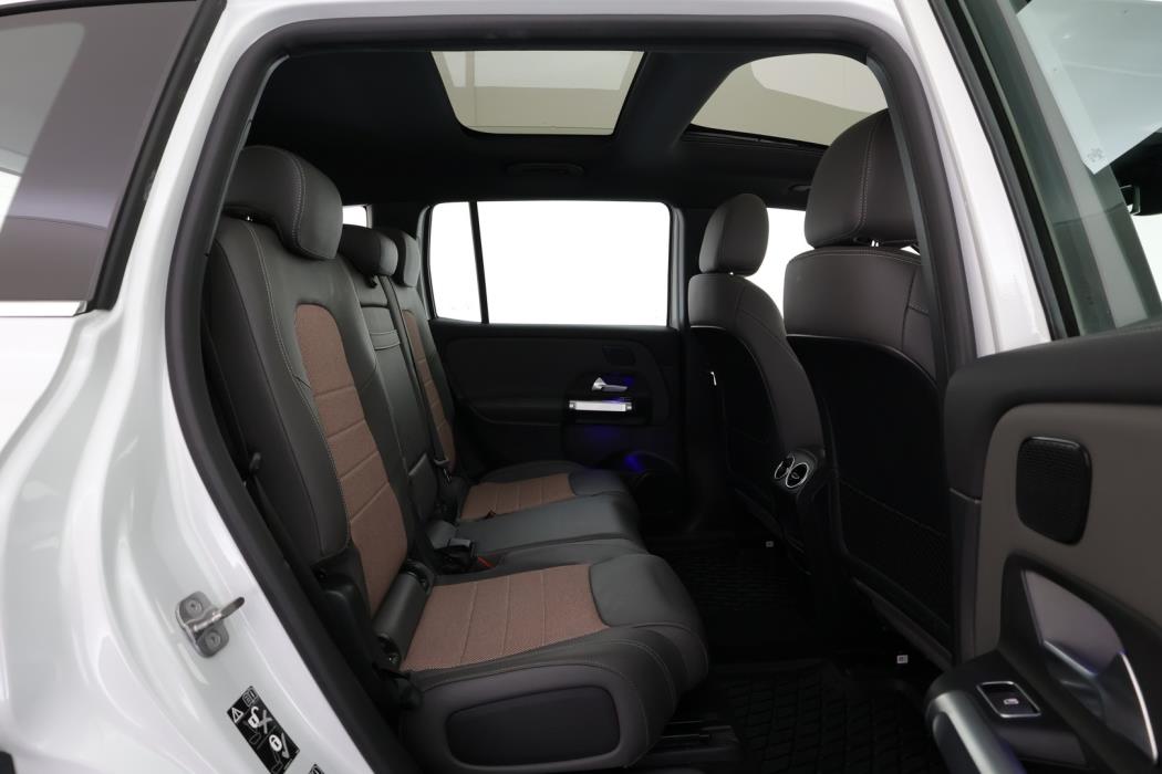 MERCEDES-BENZ EQB 2023