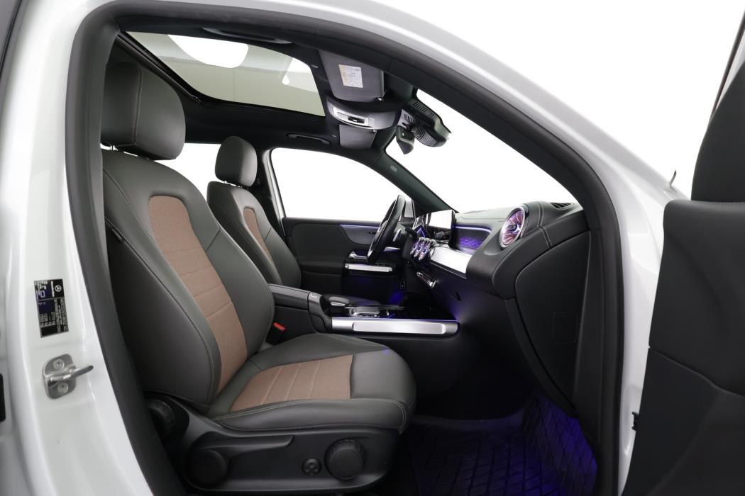 MERCEDES-BENZ EQB 2023