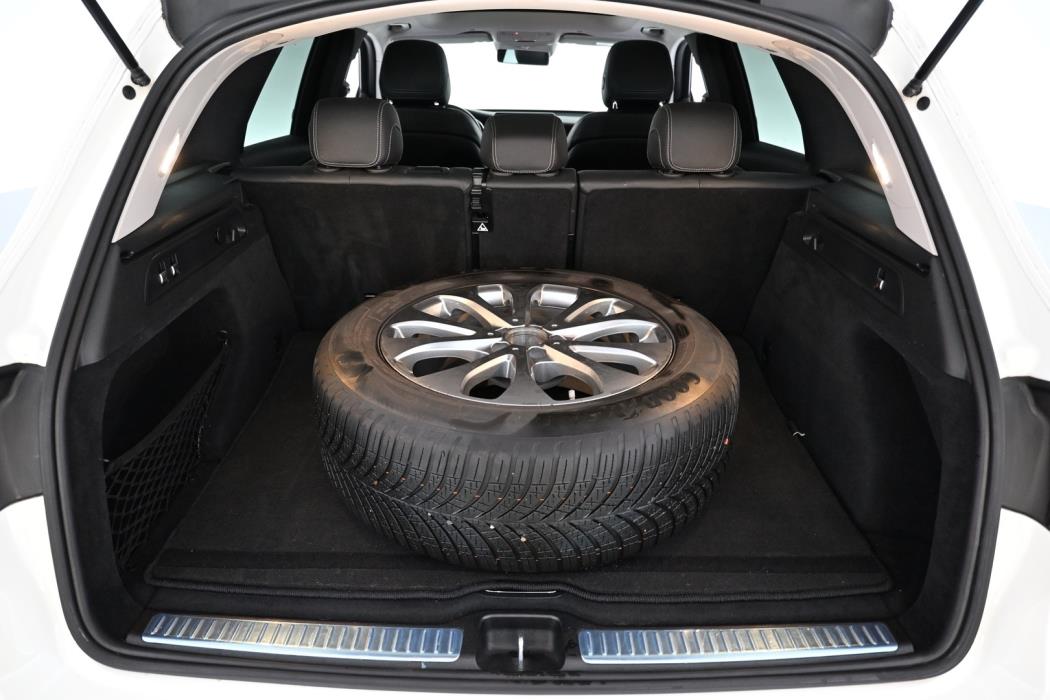 MERCEDES-BENZ GLC 2020