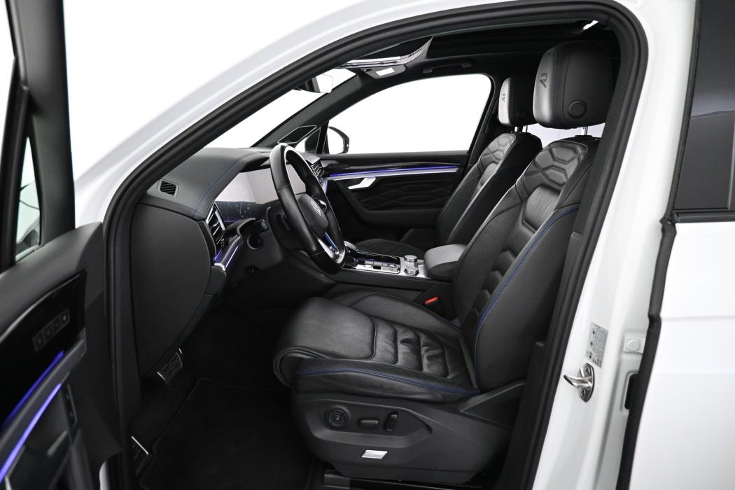 VOLKSWAGEN Touareg 2021