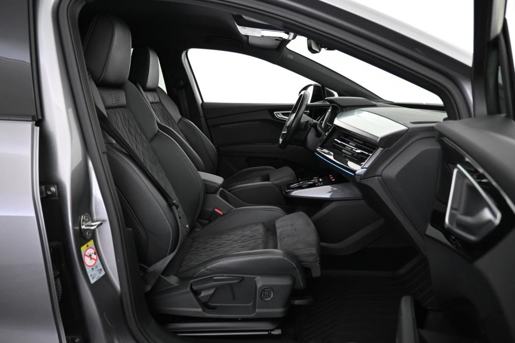 AUDI Q4 e-tron 2022