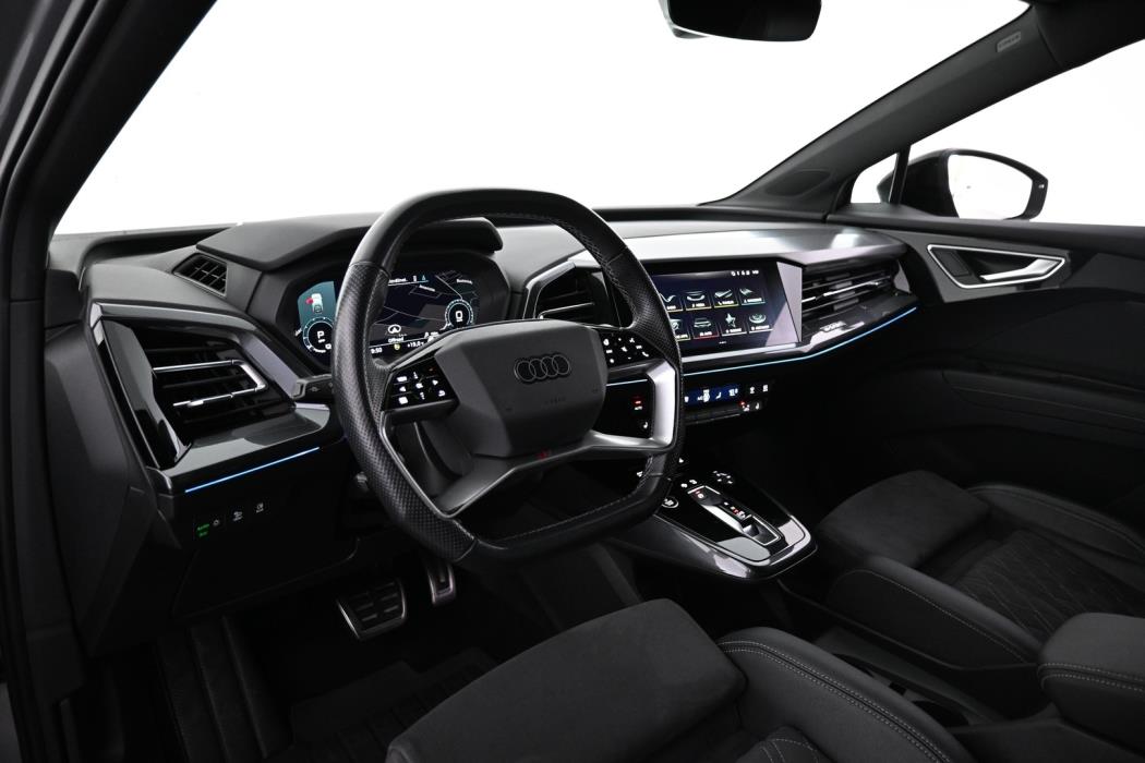 AUDI Q4 e-tron 2022
