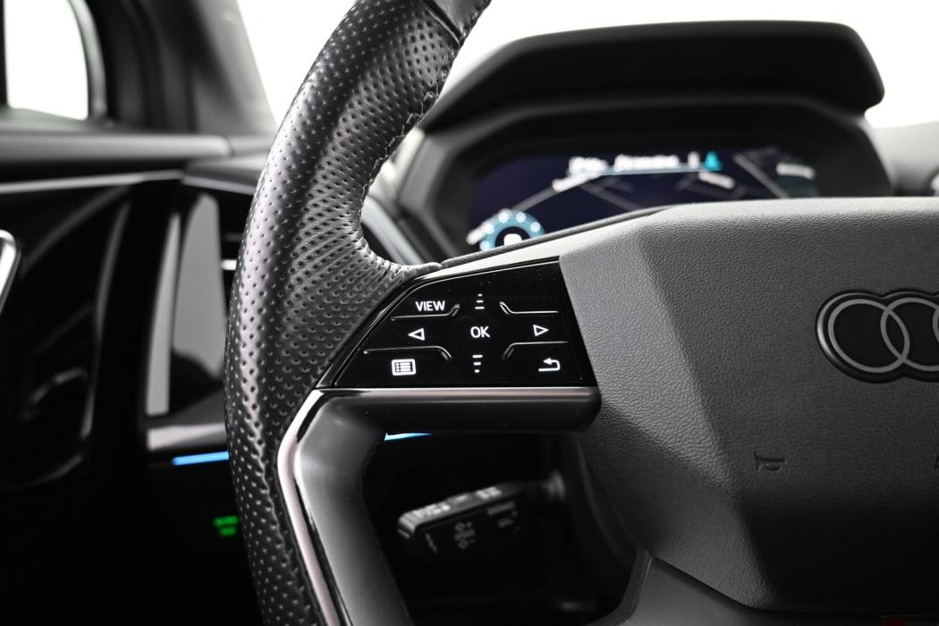 AUDI Q4 e-tron 2022