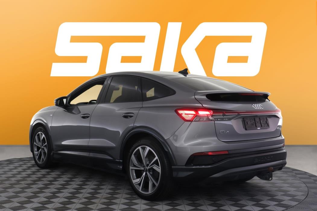 AUDI Q4 e-tron 2022