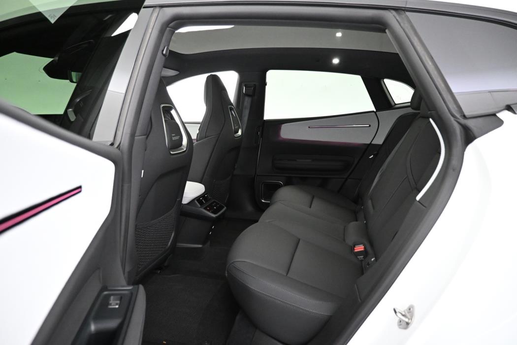 POLESTAR 4 2026