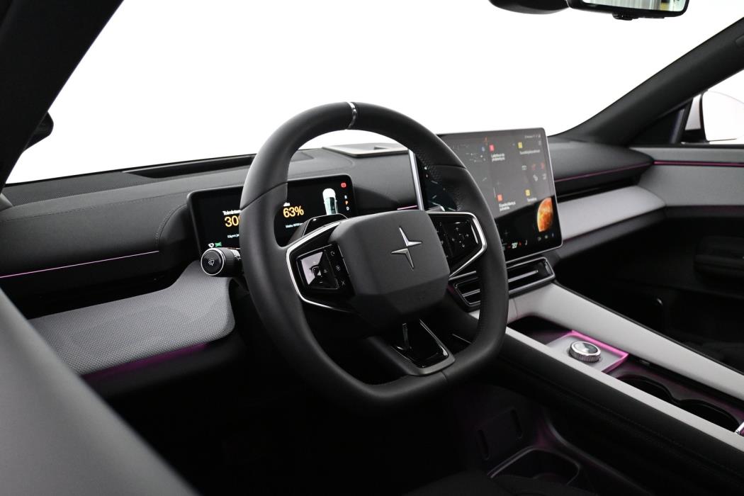 POLESTAR 4 2026