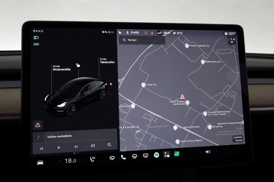 TESLA Model 3 2021