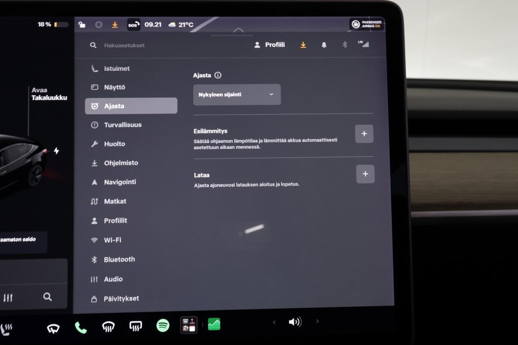 TESLA Model 3 2021