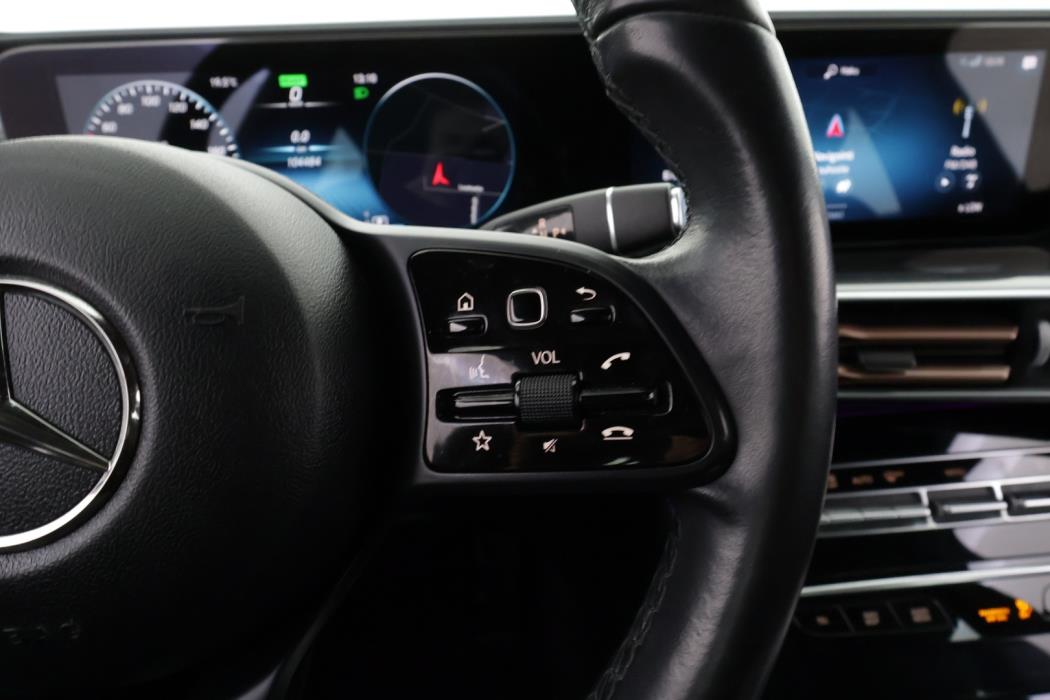 MERCEDES-BENZ EQC 2021