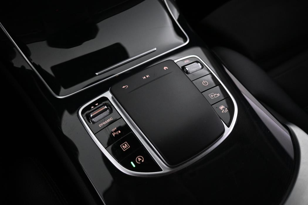 MERCEDES-BENZ GLC 2022