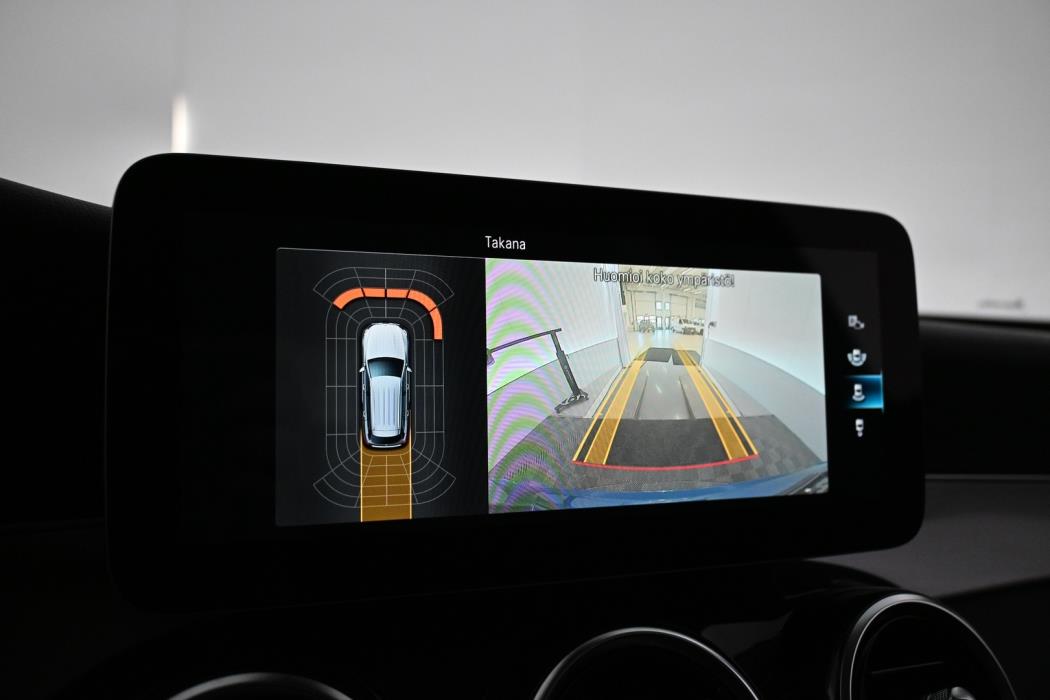 MERCEDES-BENZ GLC 2022