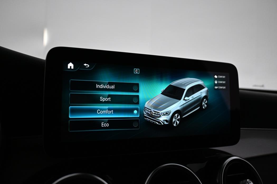 MERCEDES-BENZ GLC 2022