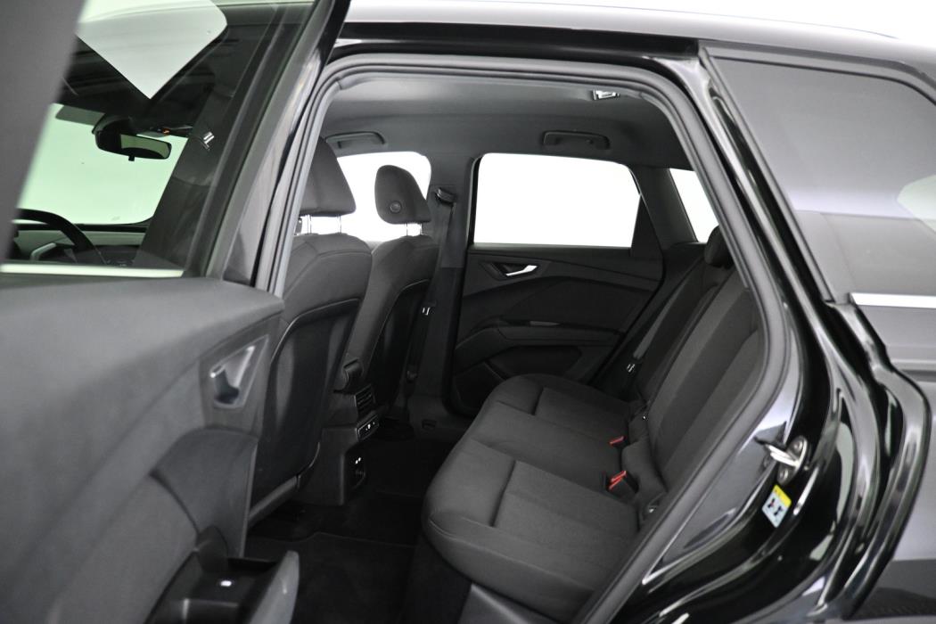 AUDI Q4 e-tron 2023
