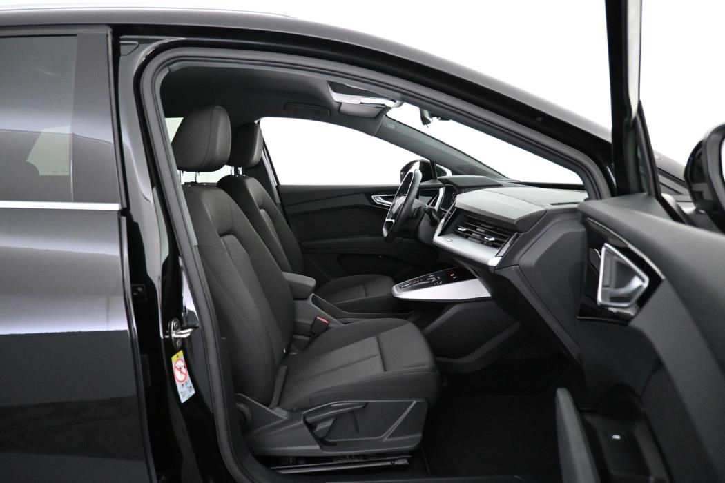 AUDI Q4 e-tron 2023