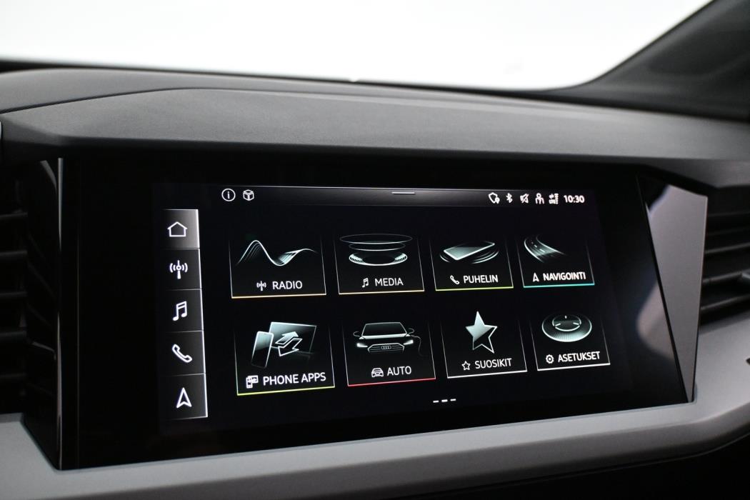 AUDI Q4 e-tron 2023