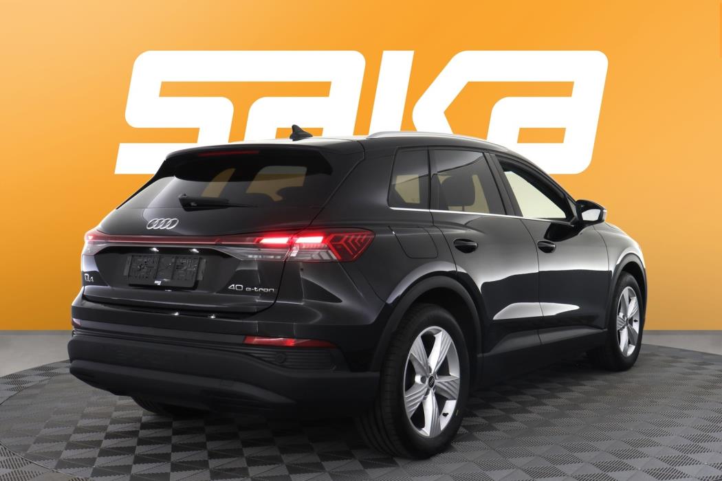 AUDI Q4 e-tron 2023