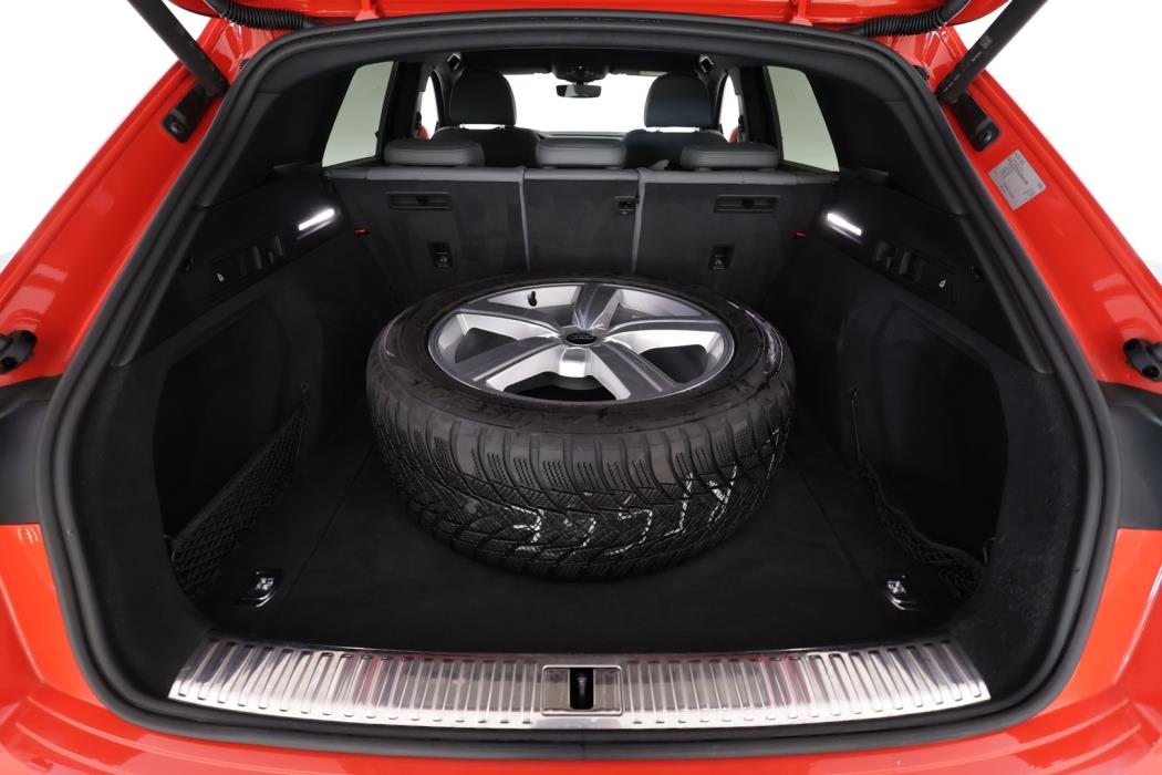 AUDI e-tron 2022