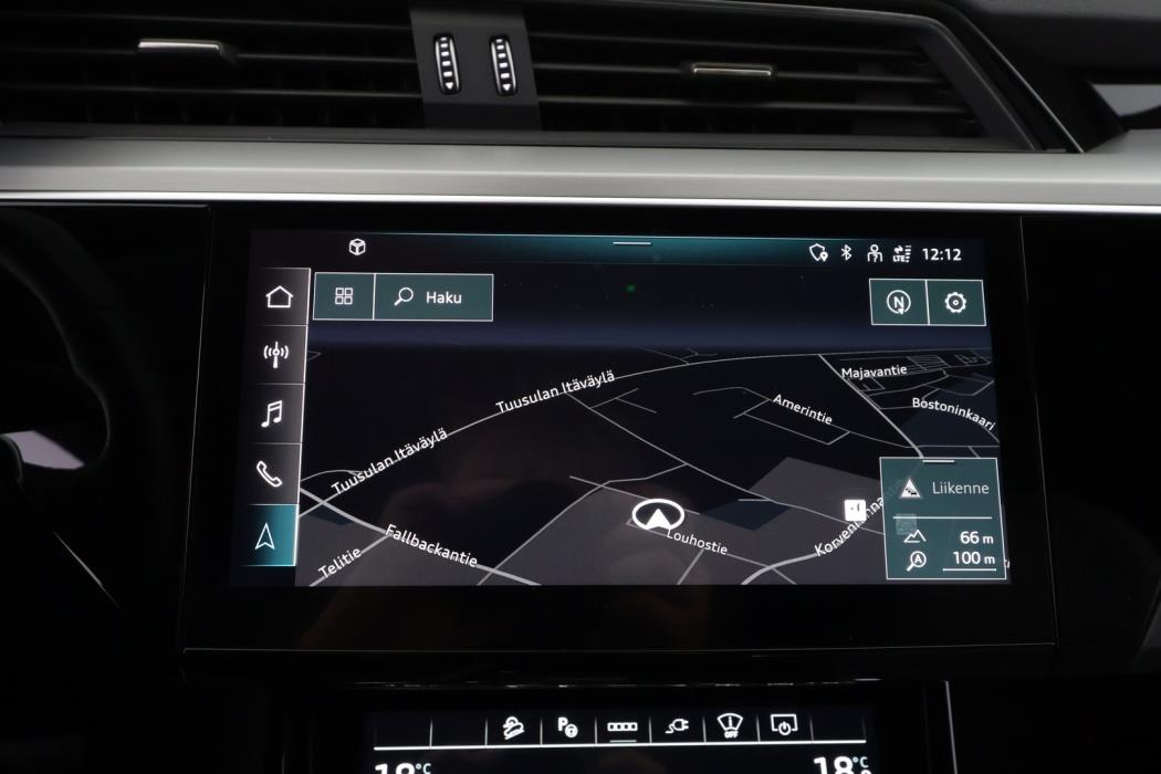 AUDI e-tron 2022
