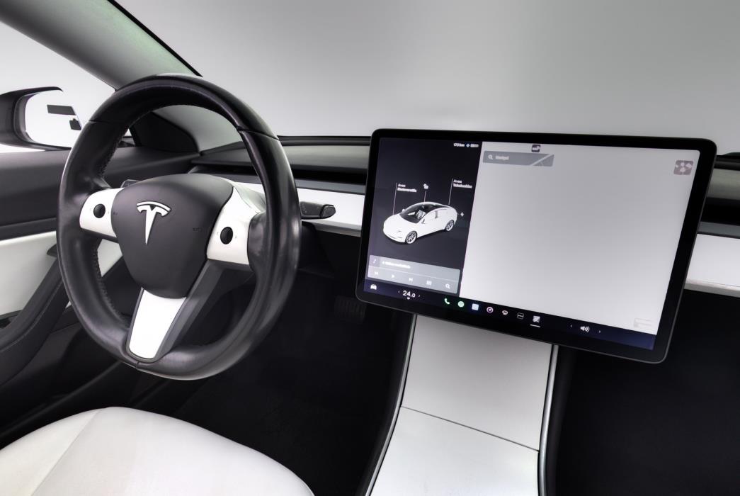 TESLA Model 3 2019