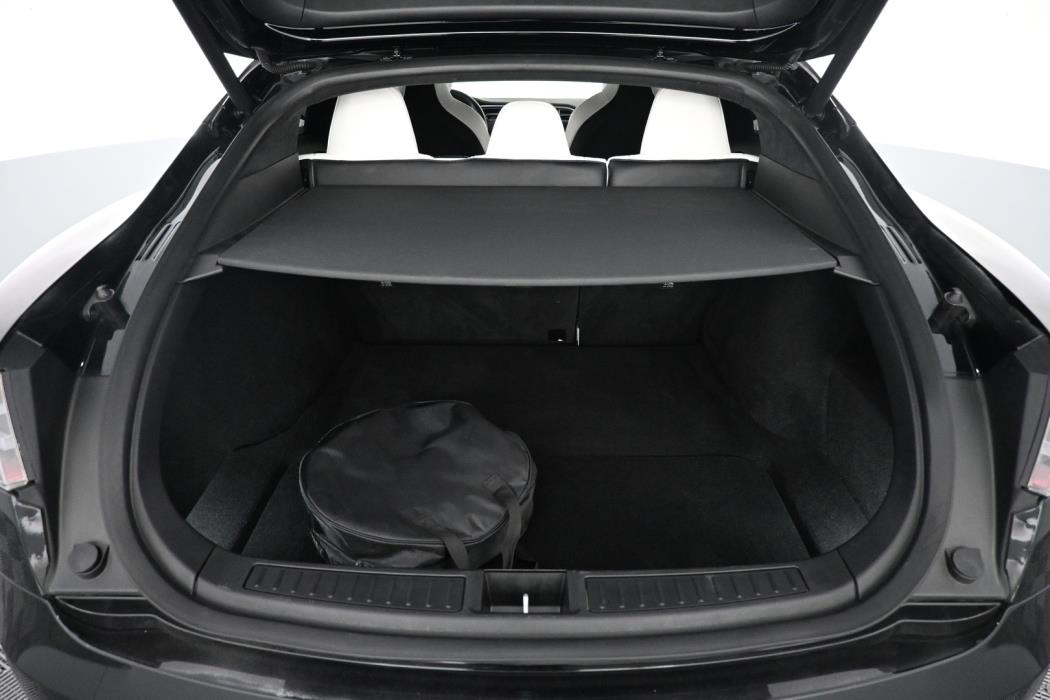 TESLA Model S 2018