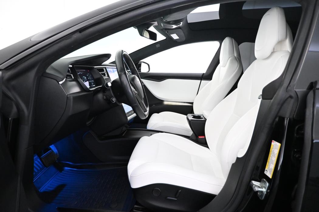 TESLA Model S 2018