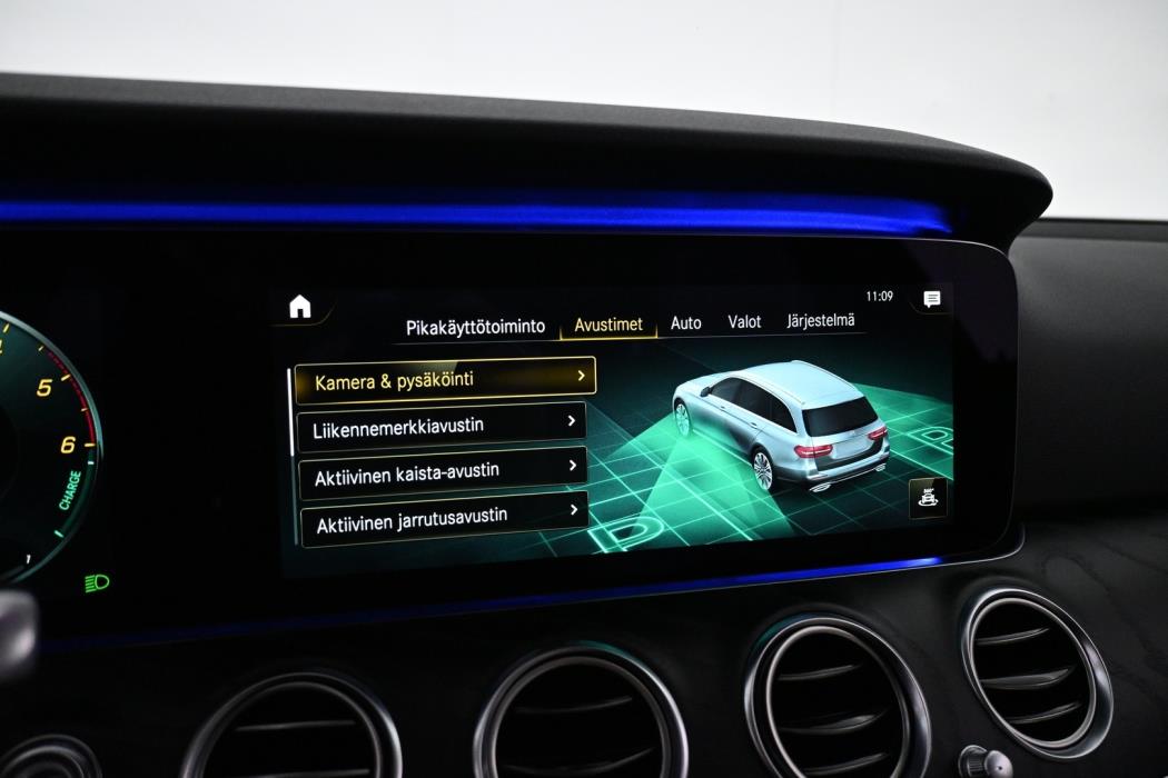 MERCEDES-BENZ E 2021