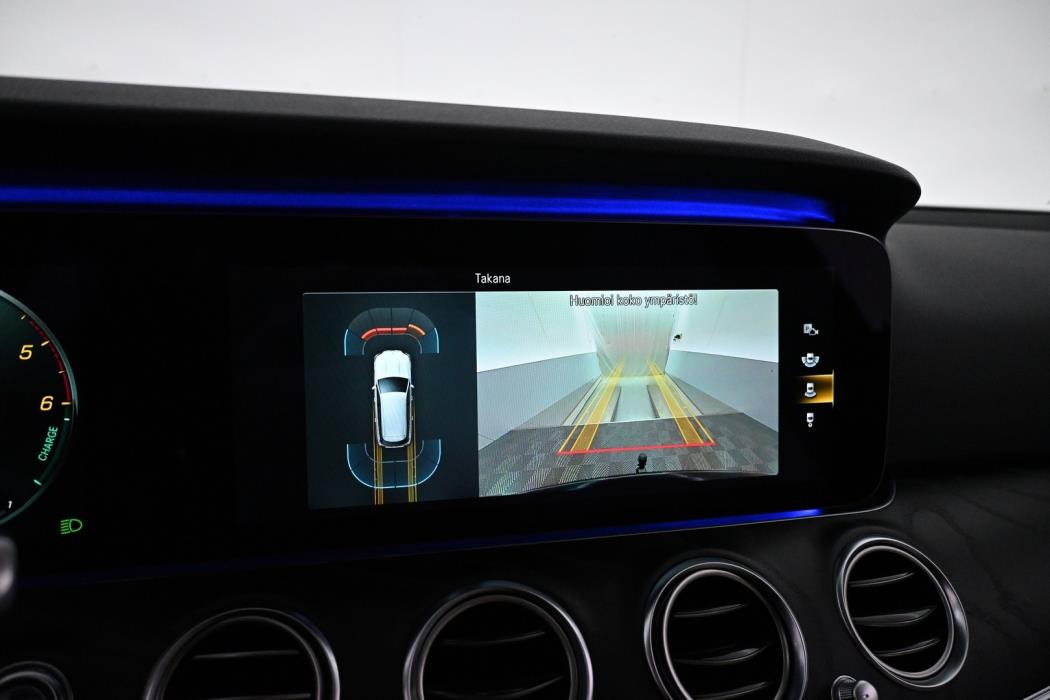 MERCEDES-BENZ E 2021