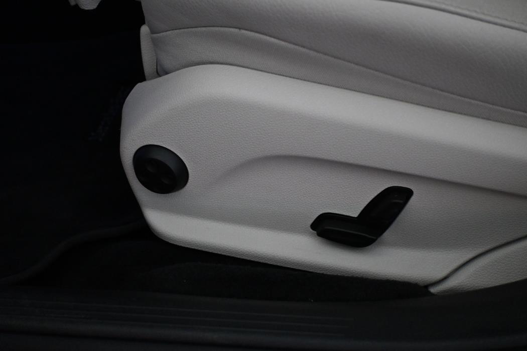 MERCEDES-BENZ E 2021