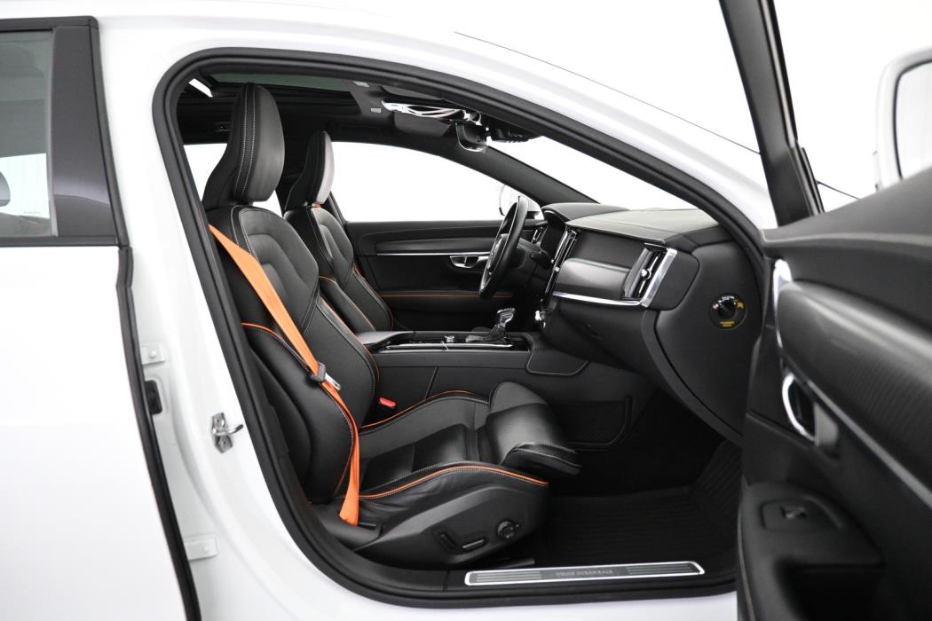 VOLVO V90 Cross Country 2019