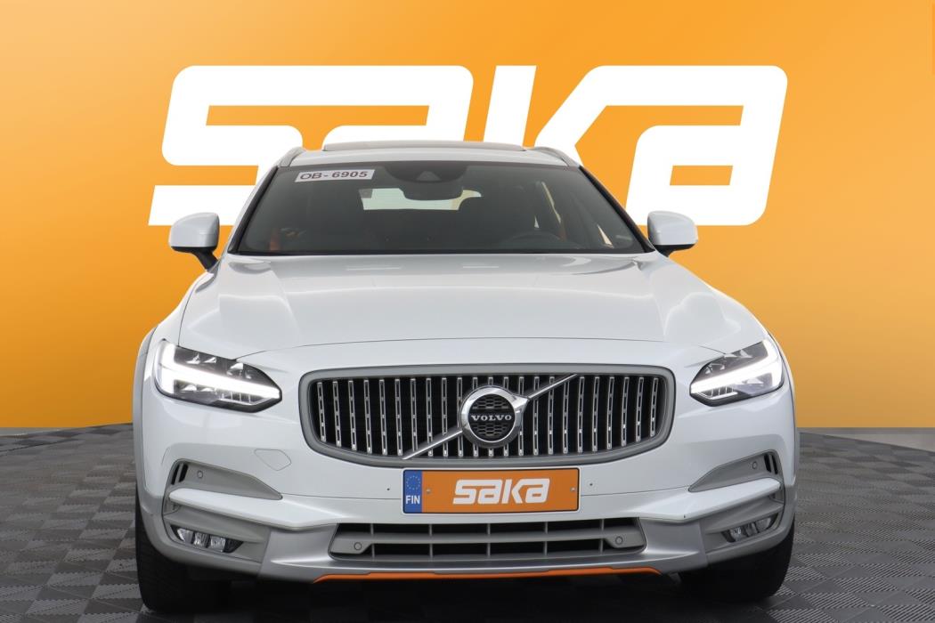 VOLVO V90 Cross Country 2019