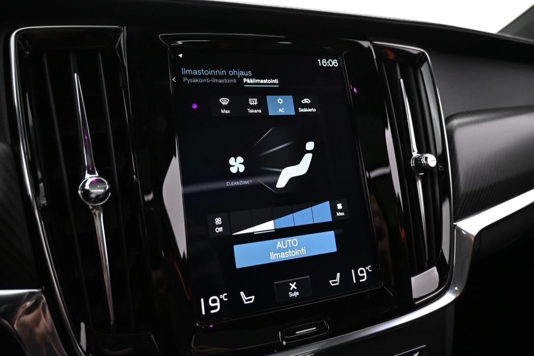 VOLVO V90 Cross Country 2019