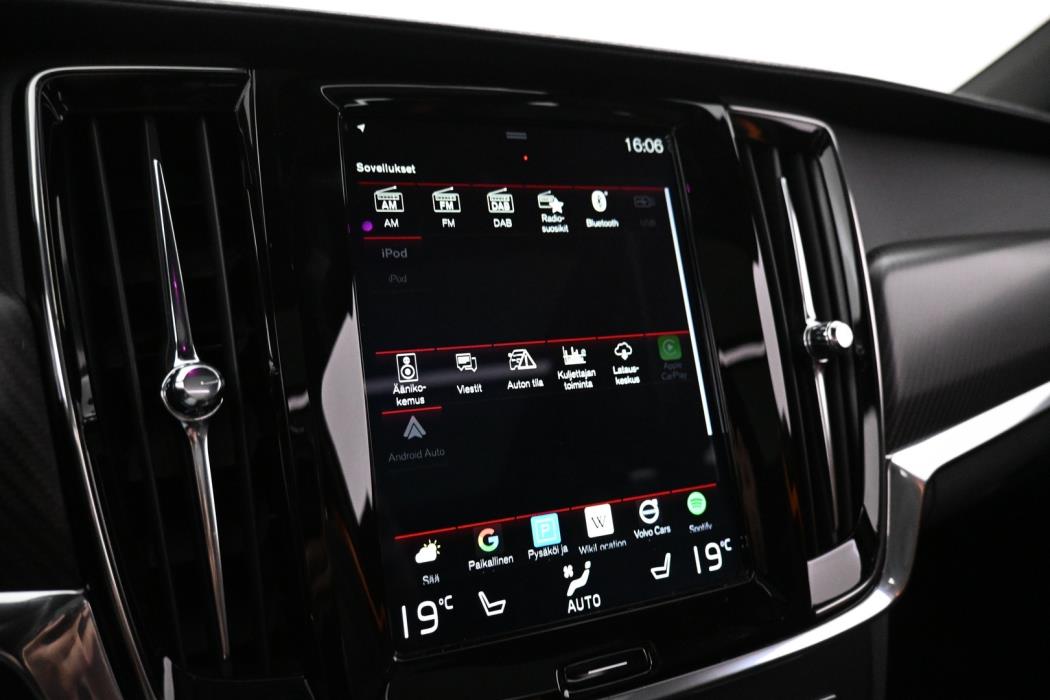 VOLVO V90 Cross Country 2019