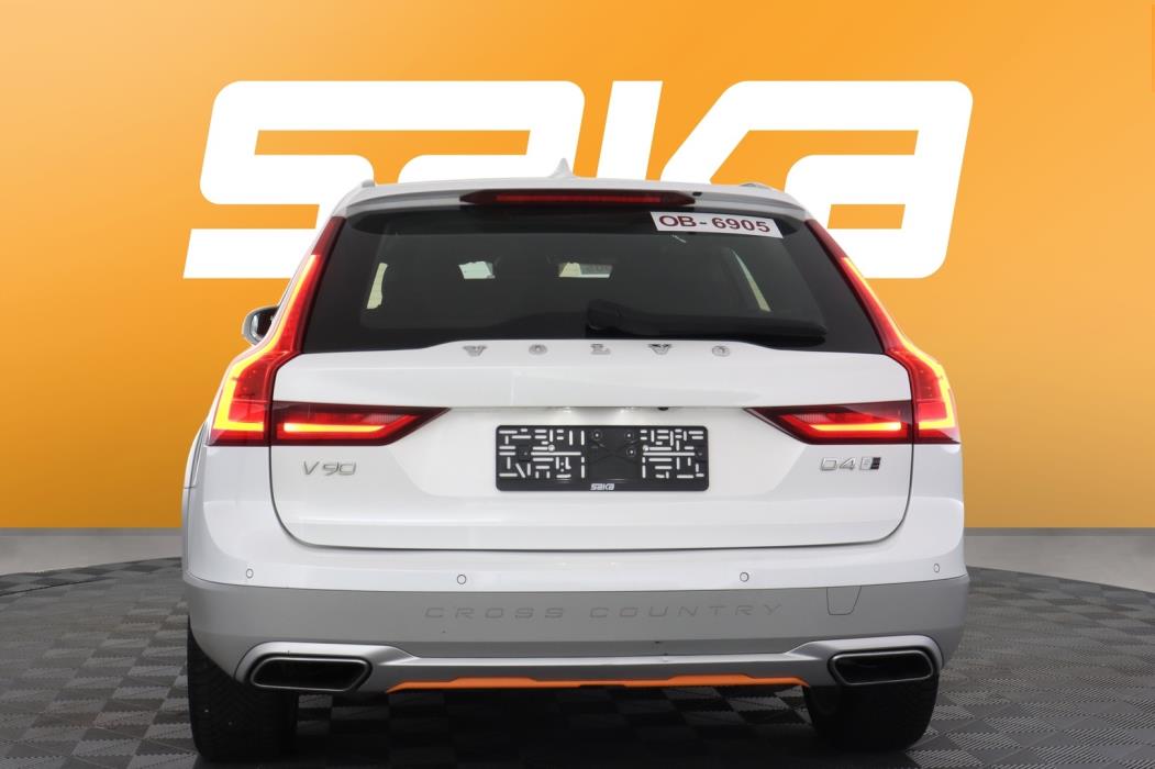 VOLVO V90 Cross Country 2019