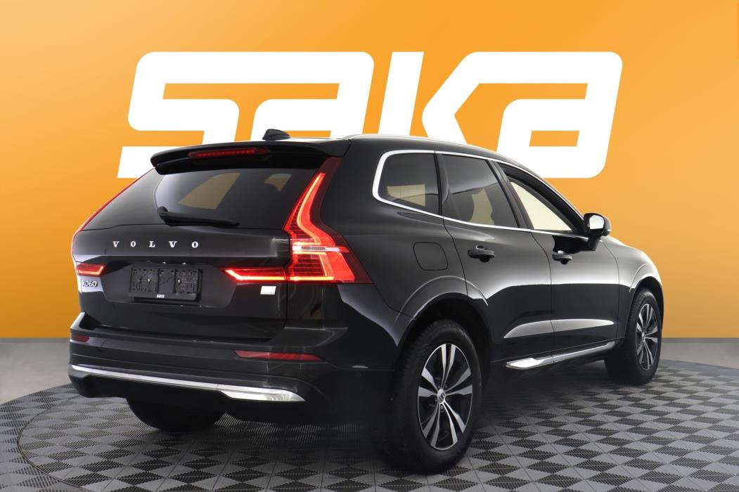 VOLVO XC60 2023